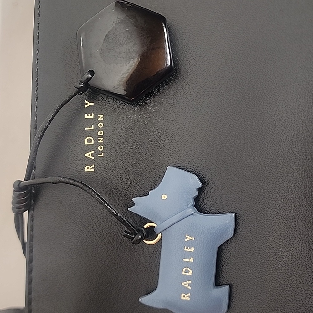 Radley London Liverpool Street Vintage Black Crossbody Bag Gold Accents & Charms - Picture 2 of 14